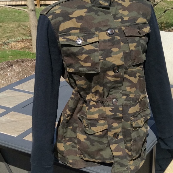 Gypsy Warrior Camouflage and Sweatshirt Top from PacSun Small - Picture 2 of 10